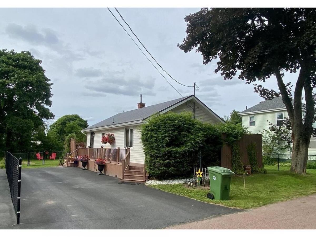 Picture of Home For Sale in Bible Hill, Nova Scotia, Canada