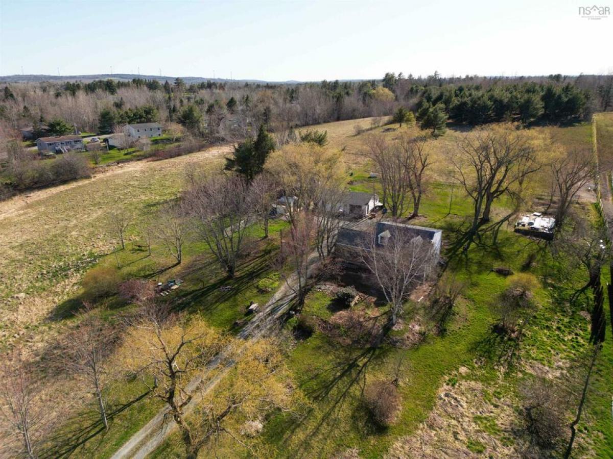 Picture of Home For Sale in Brooklyn, Nova Scotia, Canada