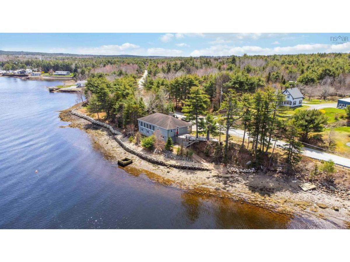 Picture of Home For Sale in West Lahave, Nova Scotia, Canada