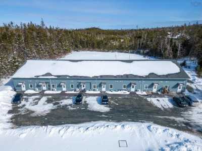 Home For Sale in Oyster Pond, Canada