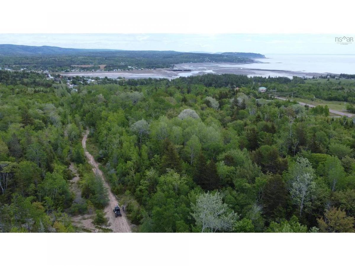 Picture of Residential Land For Sale in Parrsboro, Nova Scotia, Canada