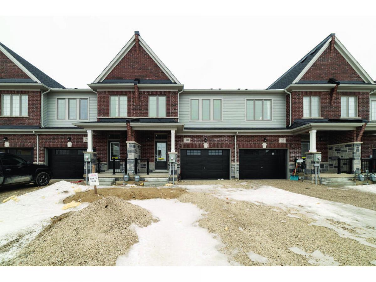 Picture of Home For Sale in Dundalk, Ontario, Canada