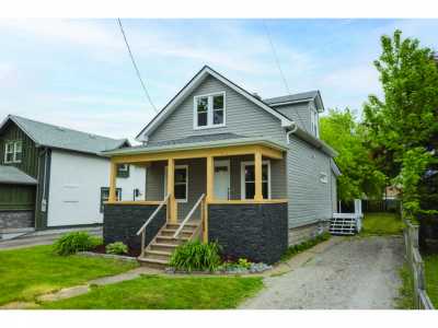 Home For Sale in Port Colborne, Canada