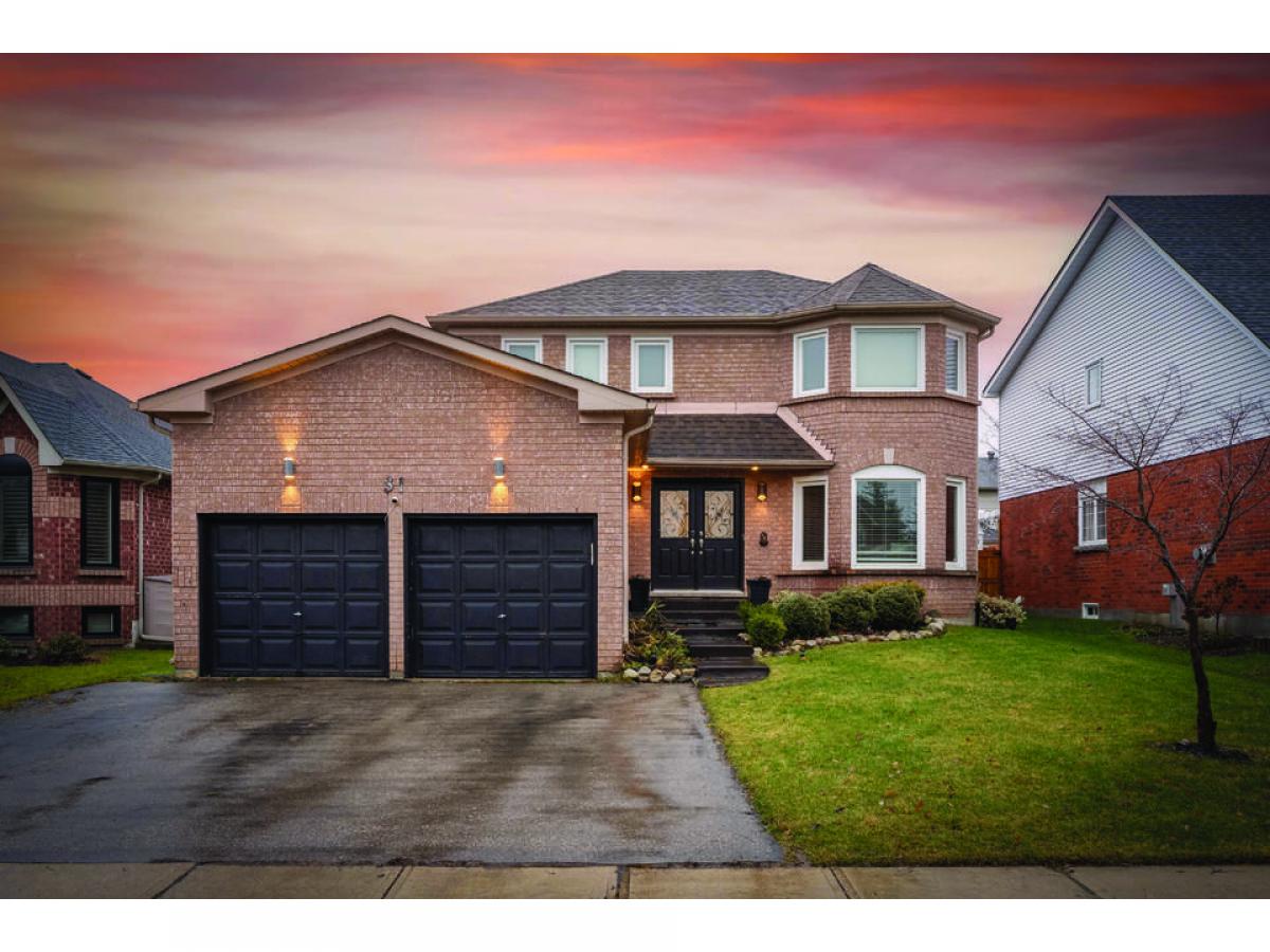 Picture of Home For Sale in Cambridge, Ontario, Canada