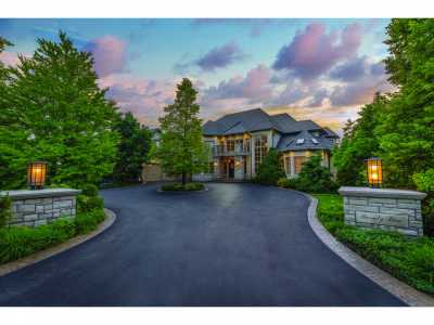 Home For Sale in Halton Hills, Canada