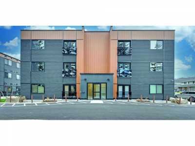 Condo For Sale in Stoney Creek, Canada