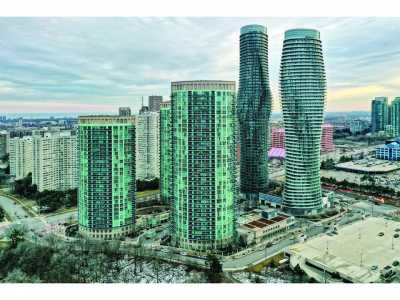 Condo For Sale in Mississauga, Canada