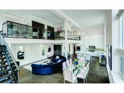 Condo For Sale in Dundas, Canada