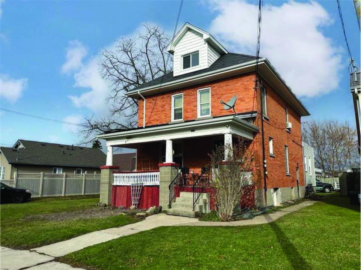 Picture of Multi-Family Home For Sale in Dunnvillr, Ontario, Canada