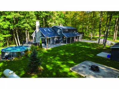 Home For Sale in Southgate, Canada