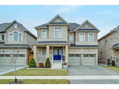 Home For Sale in Waterdown, Canada