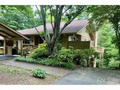 Condo For Sale in Hendersonville, North Carolina