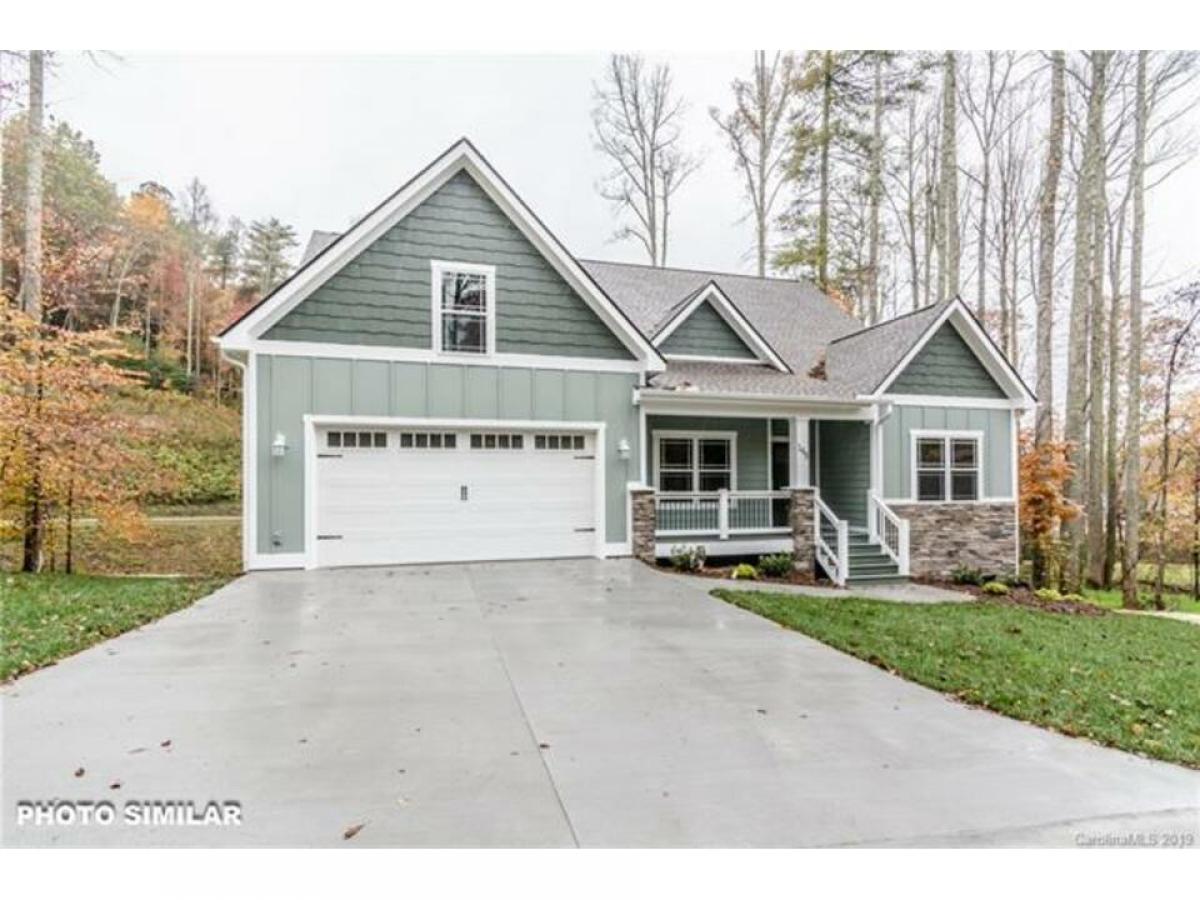 Picture of Home For Sale in Mills River, North Carolina, United States