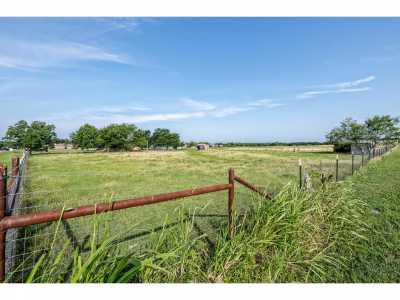 Home For Sale in Riesel, Texas