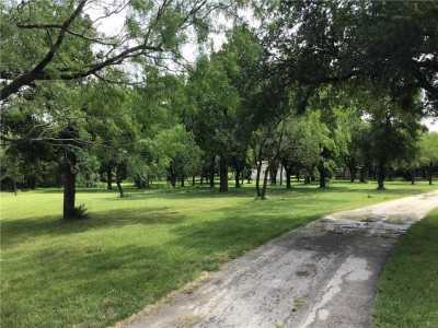 Home For Sale in Hubbard, Texas