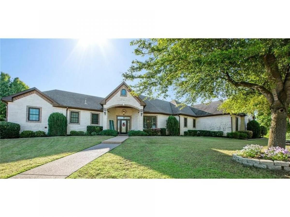 Picture of Home For Sale in Lorena, Texas, United States