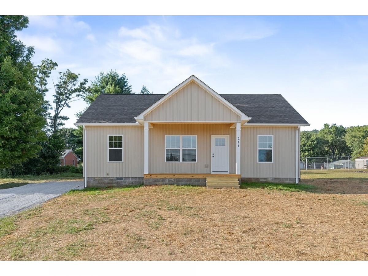 Picture of Home For Sale in Doyle, Tennessee, United States