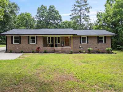 Home For Sale in Calhoun, Georgia