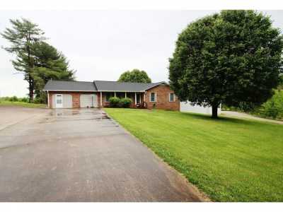 Home For Sale in Sparta, Tennessee