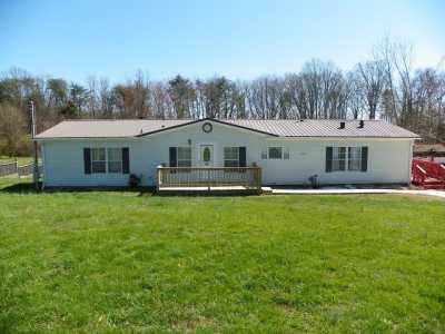 Home For Sale in Spencer, Tennessee