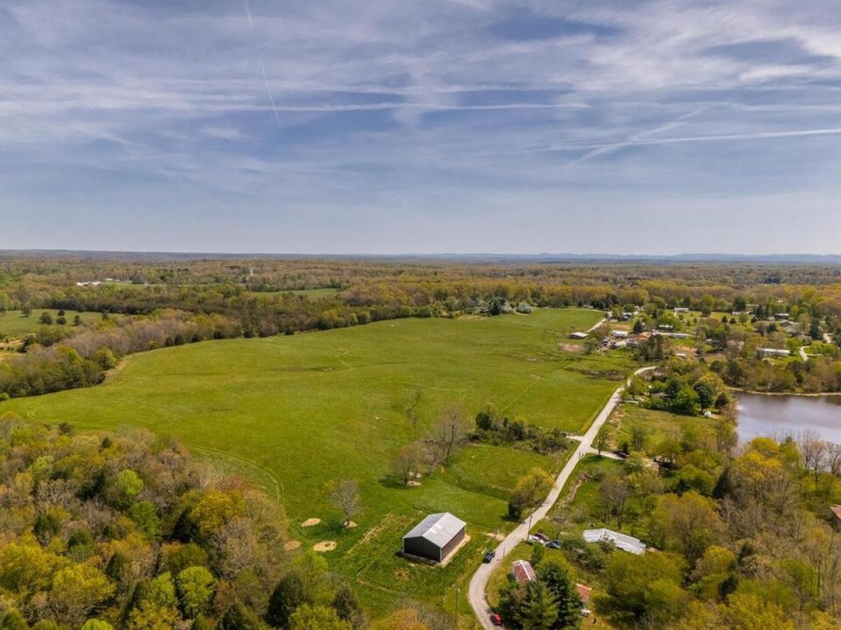 Picture of Residential Land For Sale in Jamestown, Tennessee, United States