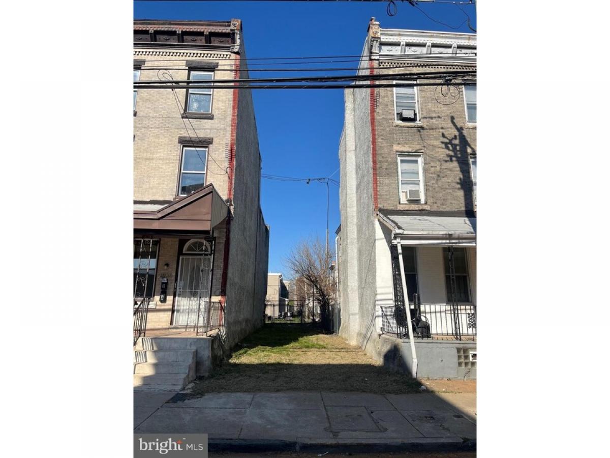 Picture of Residential Land For Sale in Philadelphia, Pennsylvania, United States