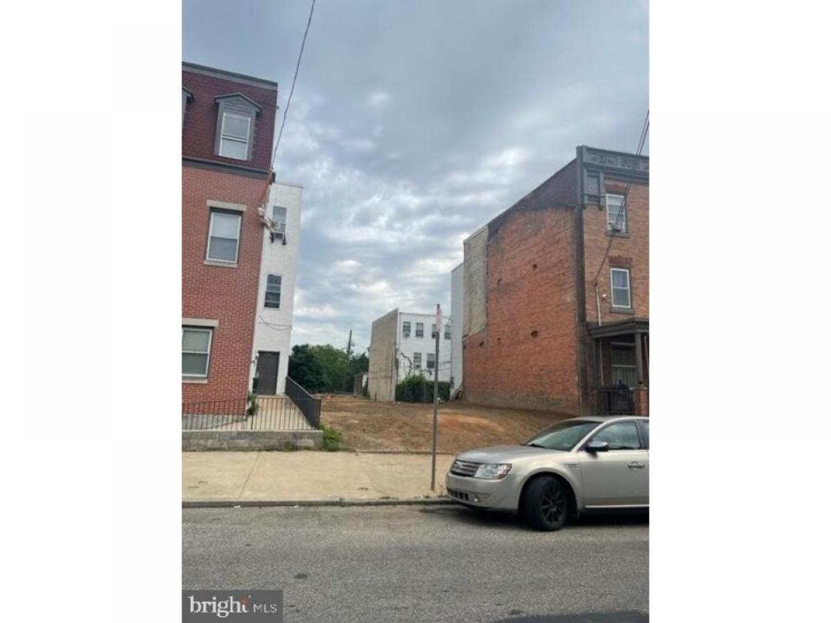 Picture of Residential Land For Sale in Philadelphia, Pennsylvania, United States