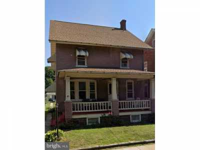 Home For Sale in Lansdale, Pennsylvania