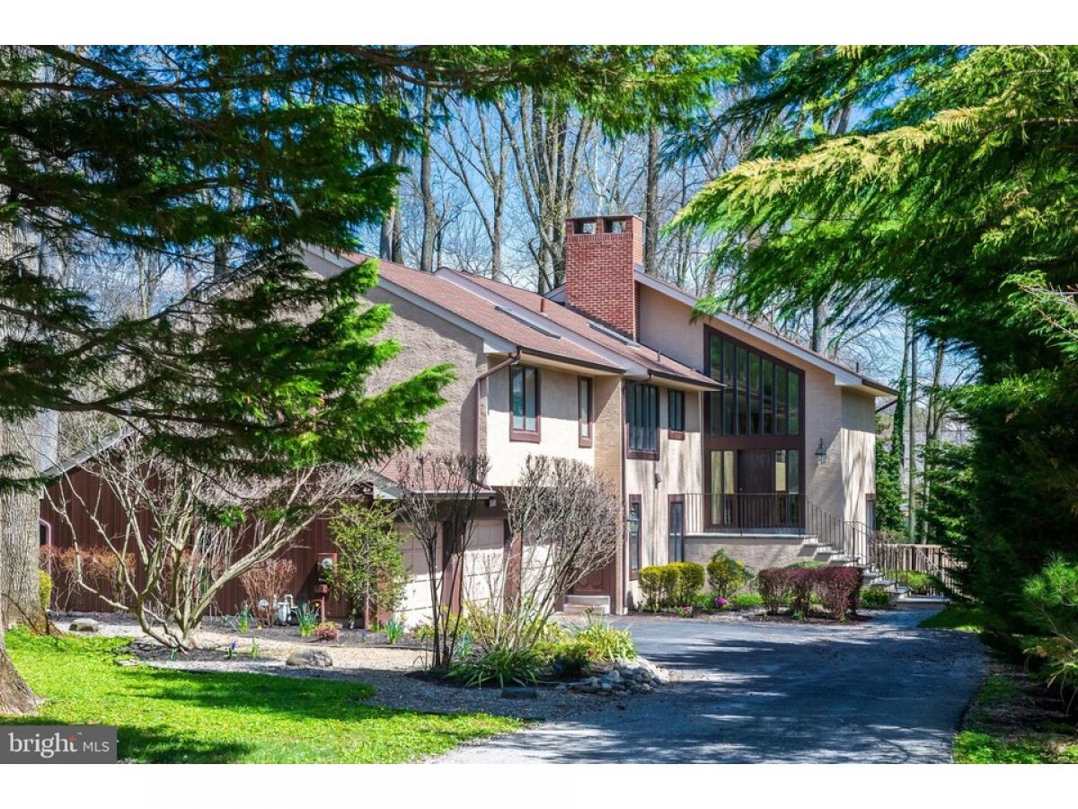 Picture of Home For Sale in Bryn Mawr, Pennsylvania, United States