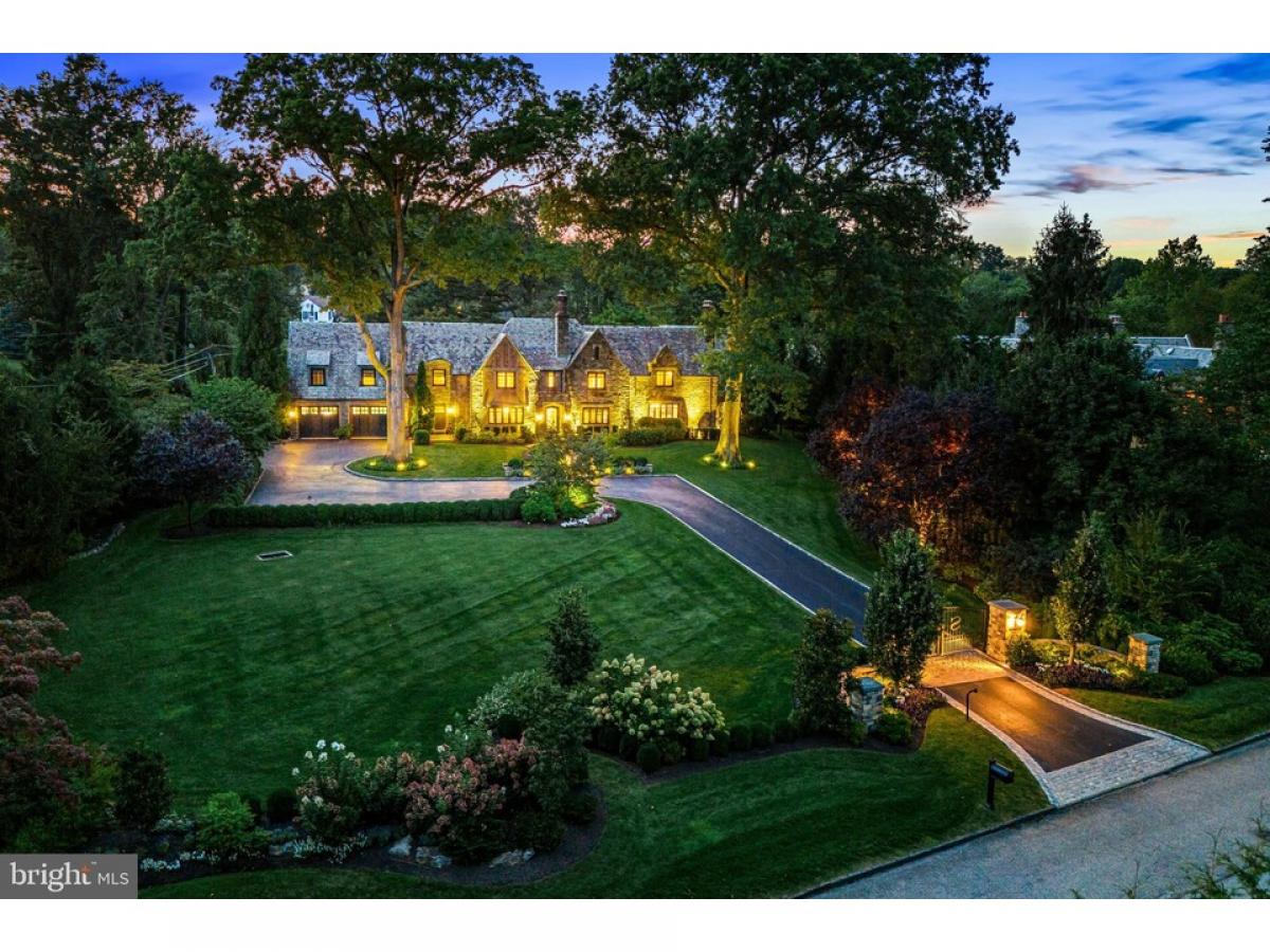 Picture of Home For Sale in Haverford, Pennsylvania, United States