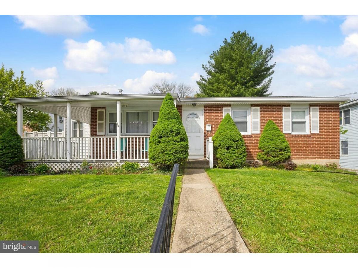 Picture of Home For Sale in Norwood, Pennsylvania, United States