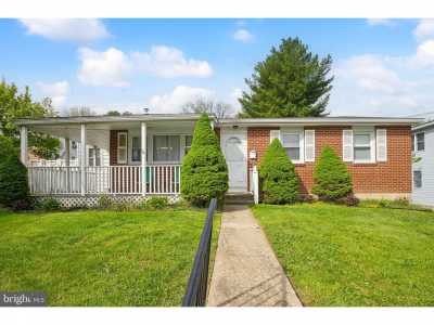 Home For Sale in Norwood, Pennsylvania