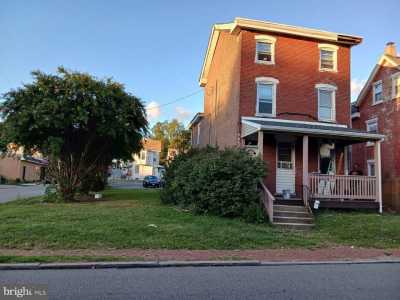 Home For Sale in Brookhaven, Pennsylvania