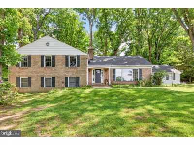 Home For Sale in Wayne, Pennsylvania