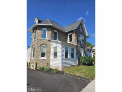 Home For Sale in Quakertown, Pennsylvania