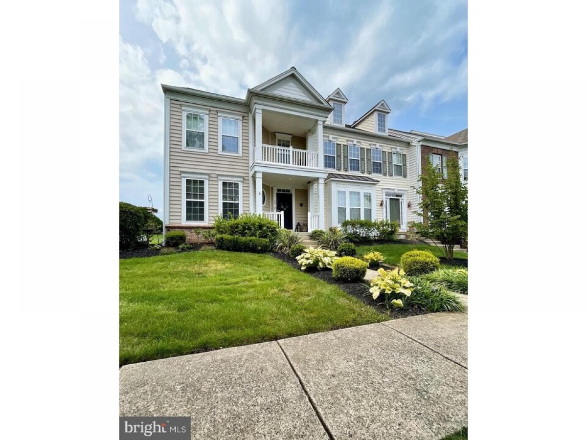 Picture of Home For Sale in Fountainville, Pennsylvania, United States