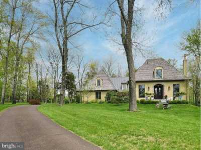 Home For Sale in Pipersville, Pennsylvania