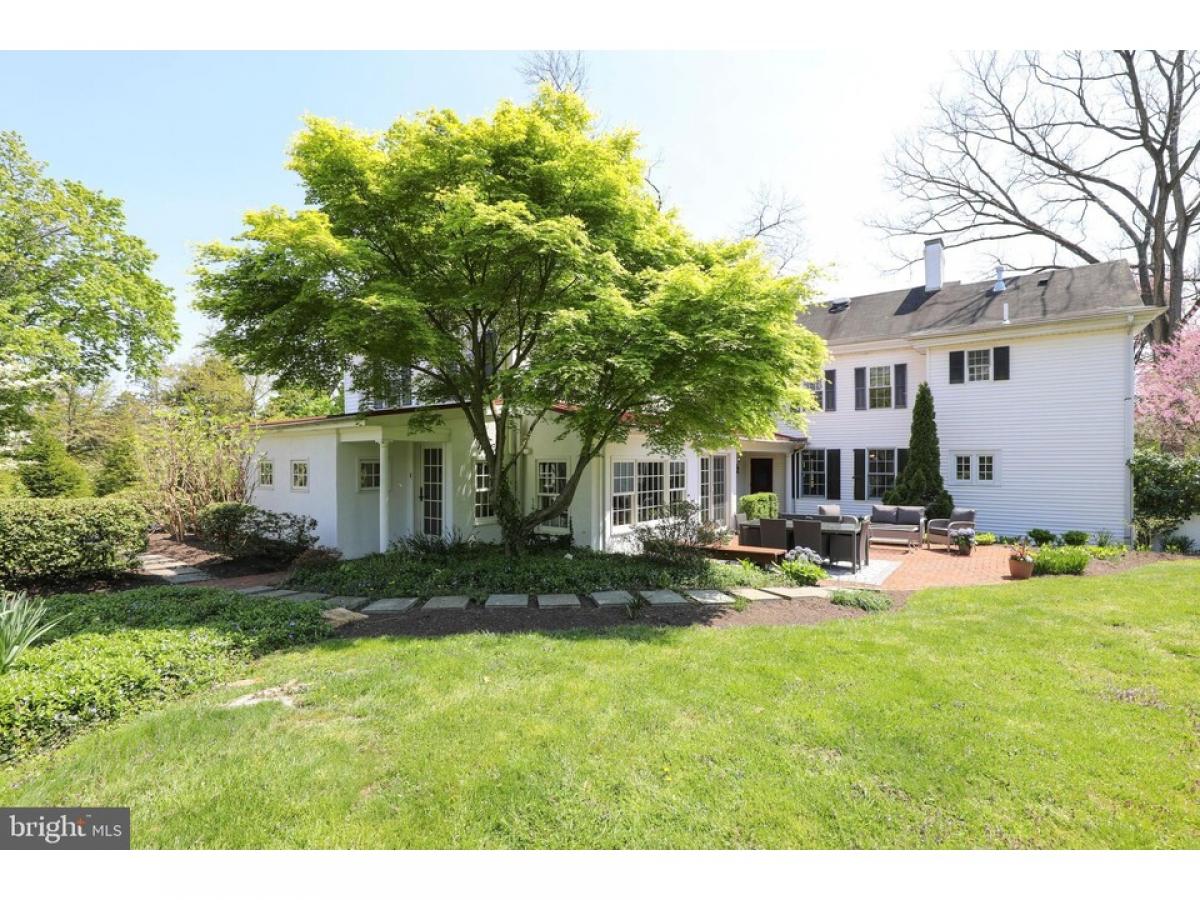 Picture of Home For Sale in Doylestown, Pennsylvania, United States