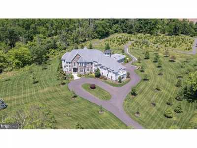 Home For Sale in Newtown, Pennsylvania