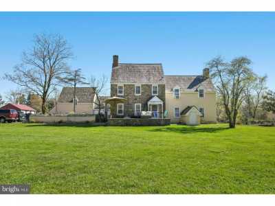 Home For Sale in Pipersville, Pennsylvania