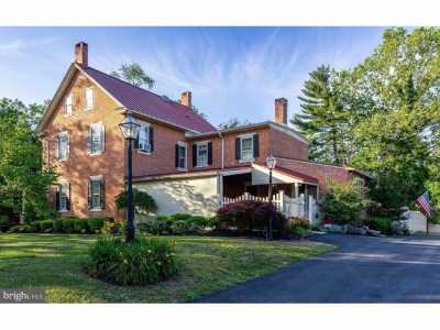 Home For Sale in Cinnaminson, New Jersey