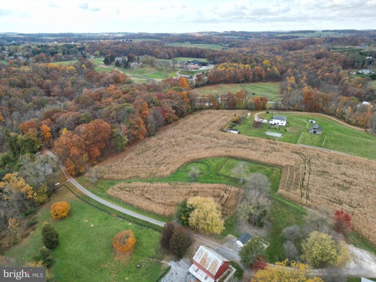 Picture of Residential Land For Sale in Hampstead, Maryland, United States