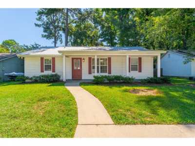 Home For Sale in Tallahassee, Florida