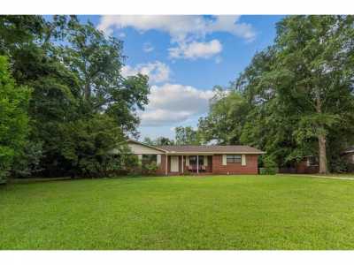 Home For Sale in Tallahassee, Florida