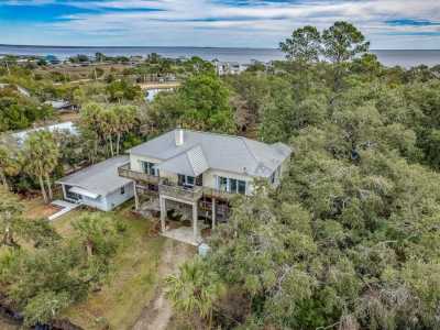 Home For Sale in Crawfordville, Florida