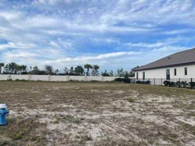 Residential Land For Sale in Palm Coast, Florida