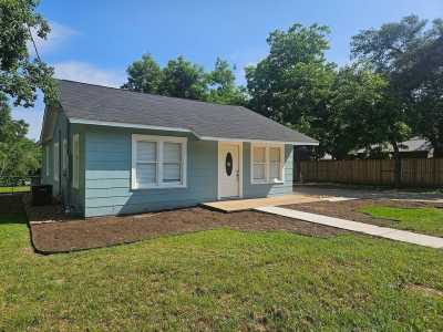 Home For Sale in Brenham, Texas