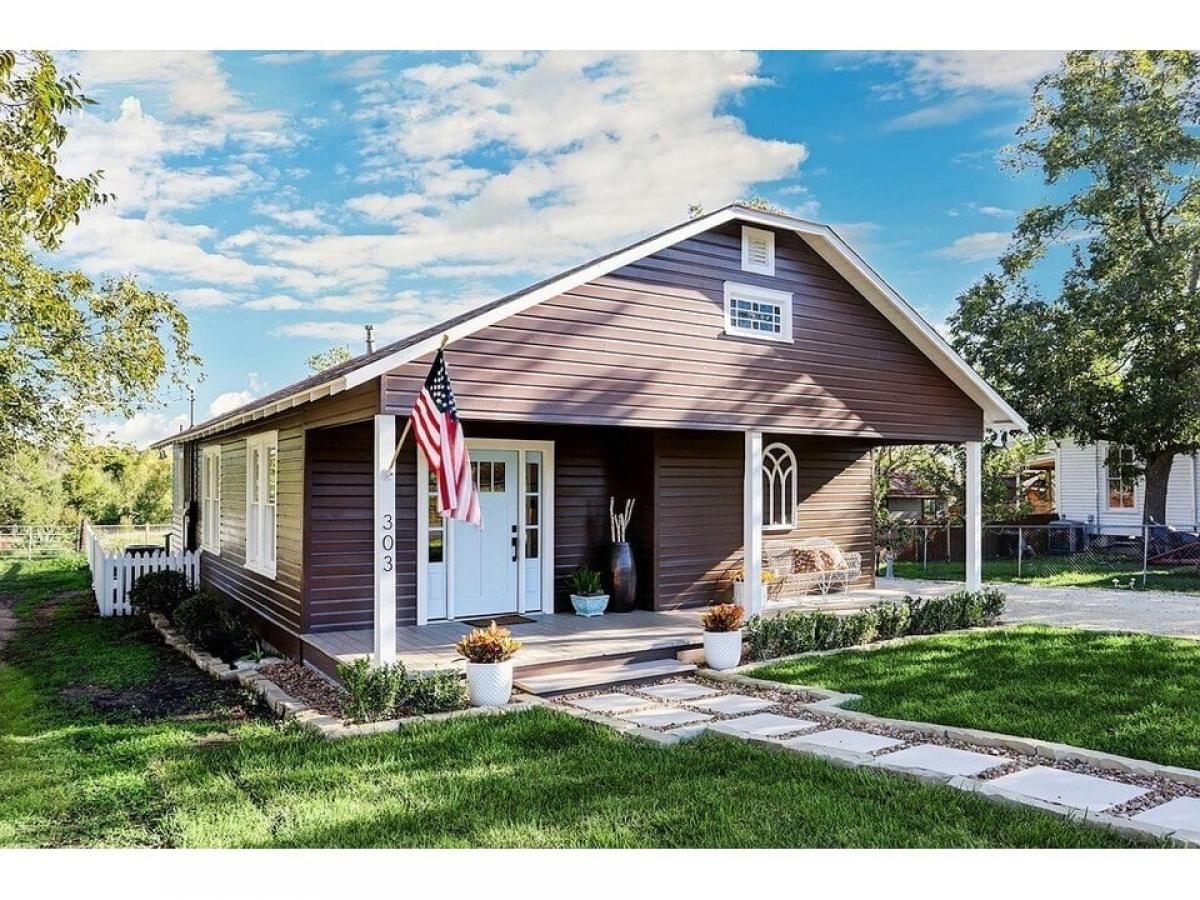 Picture of Farm For Sale in Fayetteville, Texas, United States