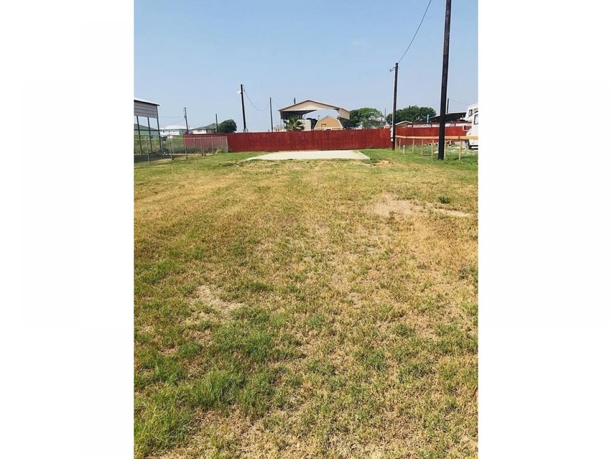 Picture of Residential Land For Sale in Bay City, Texas, United States