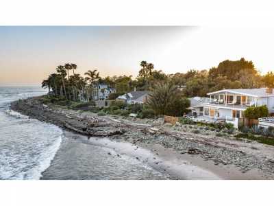 Home For Sale in Carpinteria, California